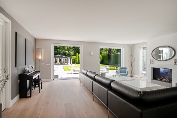 Foto - Te koop: Loetbos 5, 1358 EE Almere